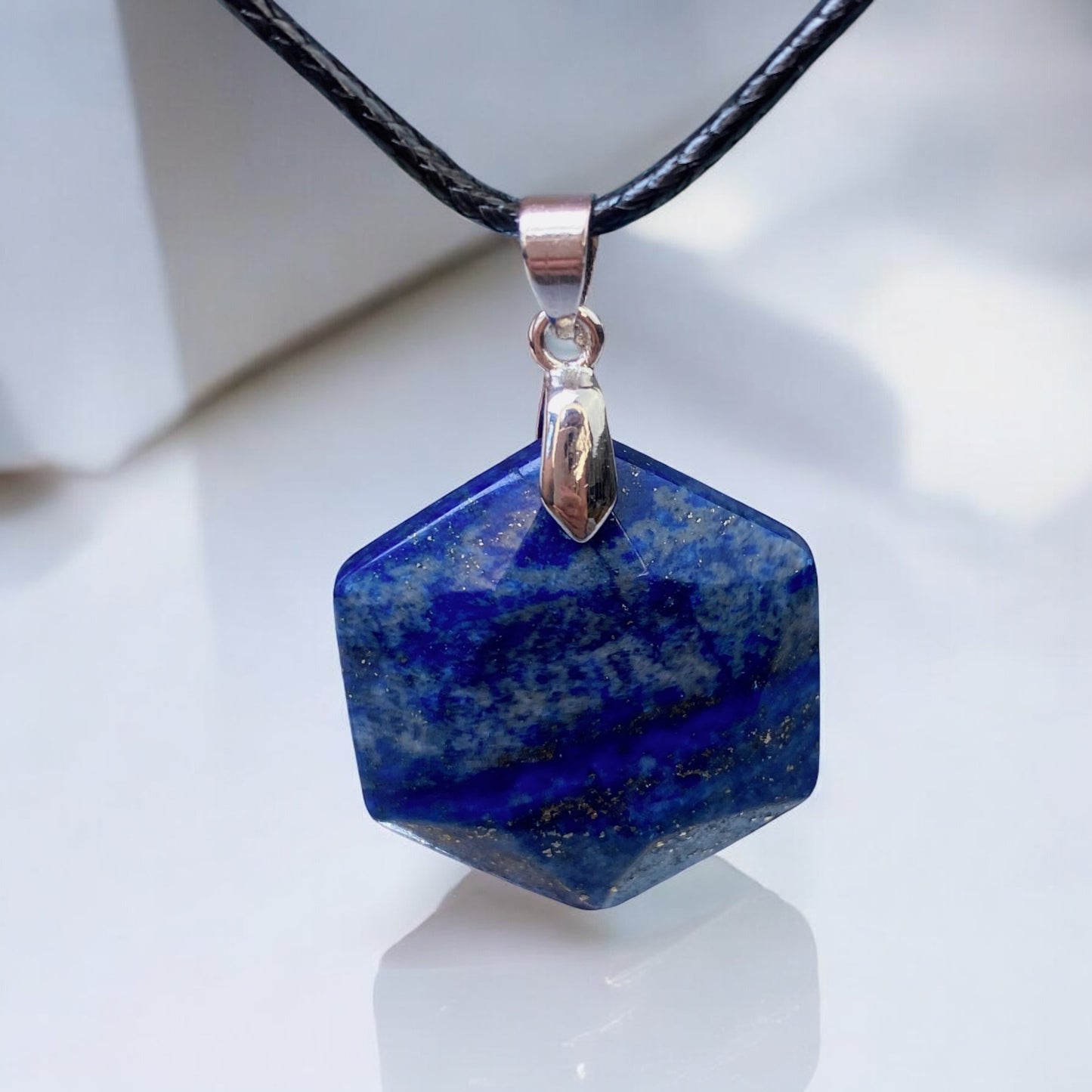 Lazurite pendant (Lazurite)