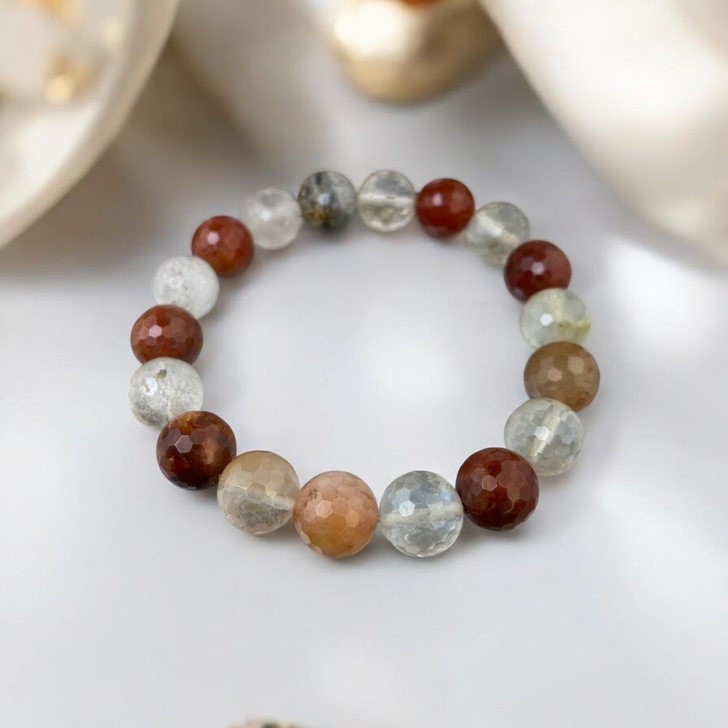 Kvarca rokassprādze (Kvarcs 10mm, slīpēta forma)