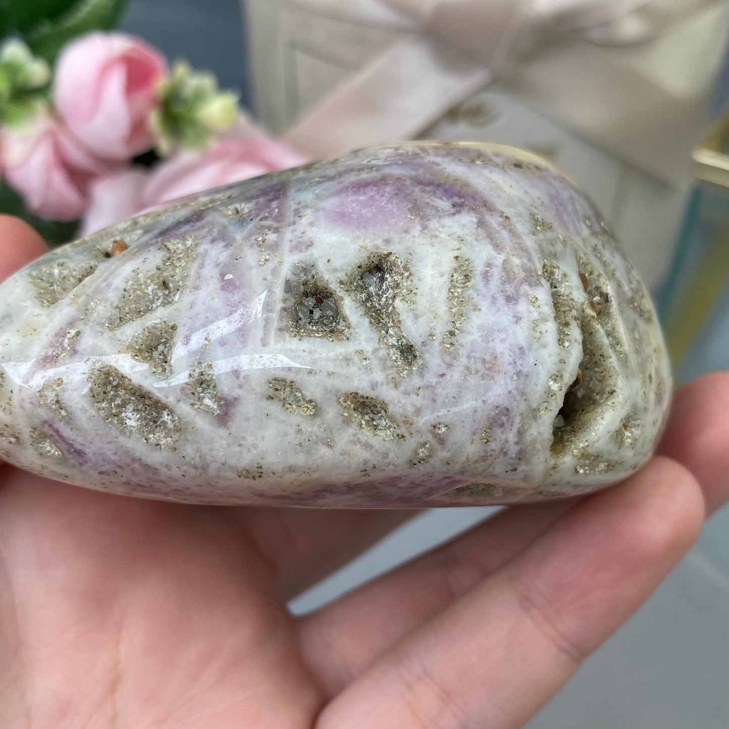 Amethyst Quartz (376g.)