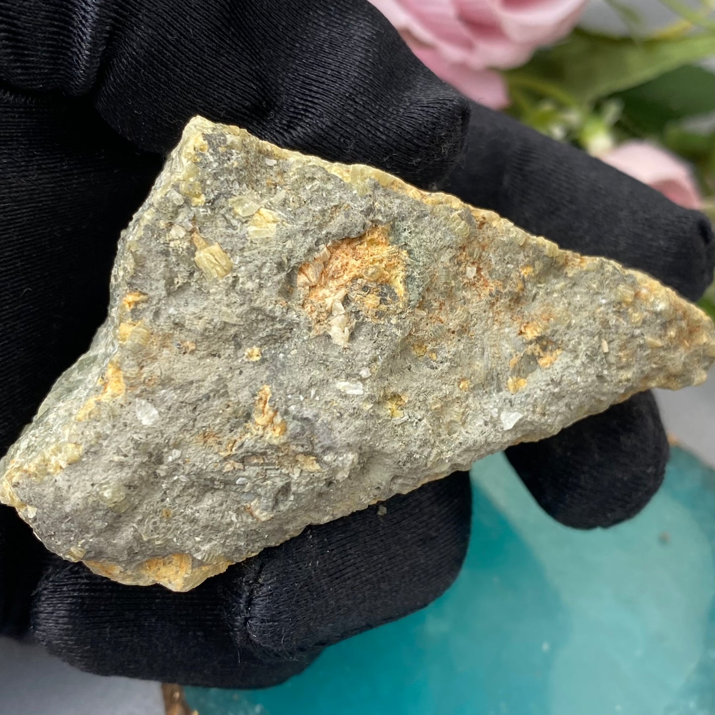 Prehnite (raw)