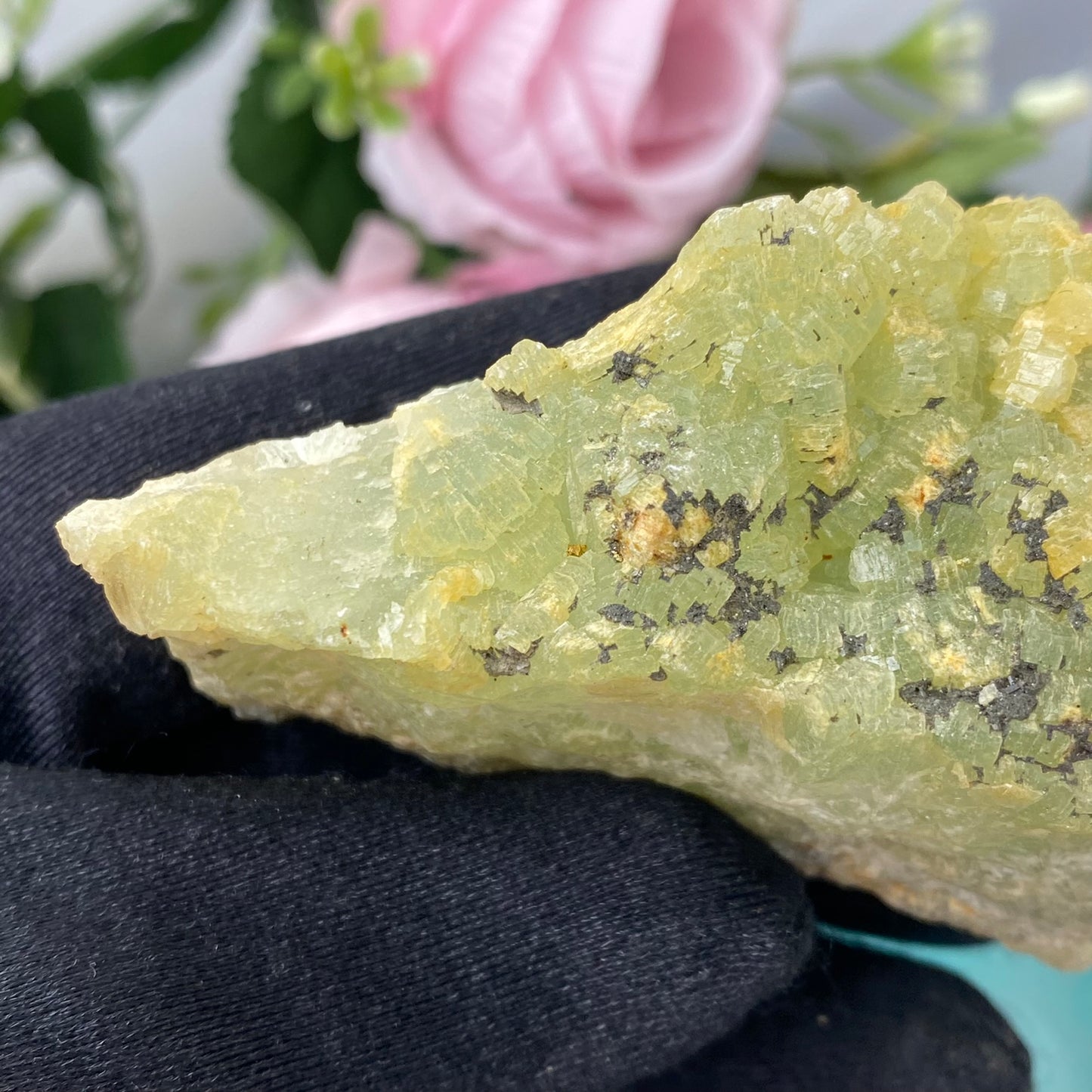 Prehnite (raw)