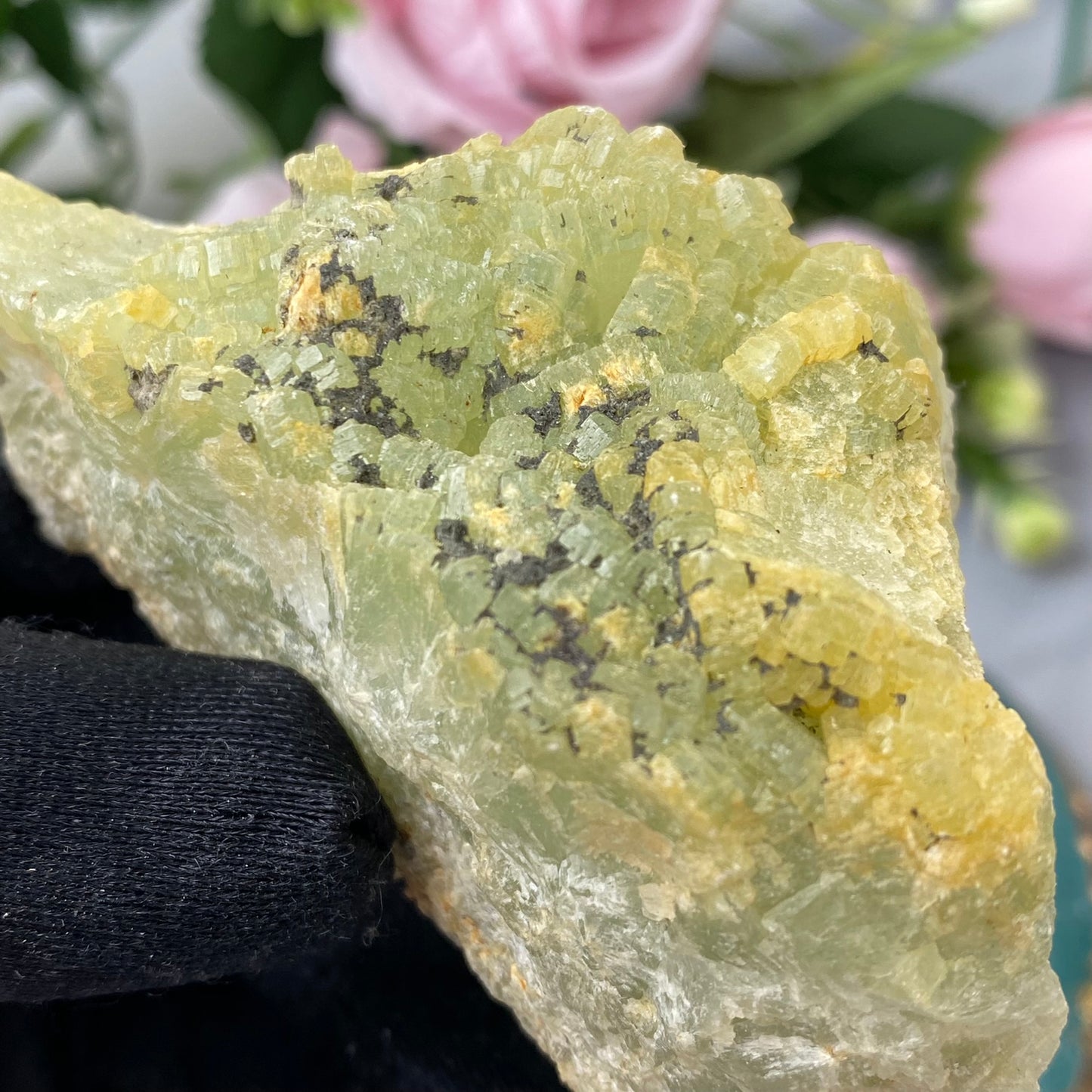 Prehnite (raw)