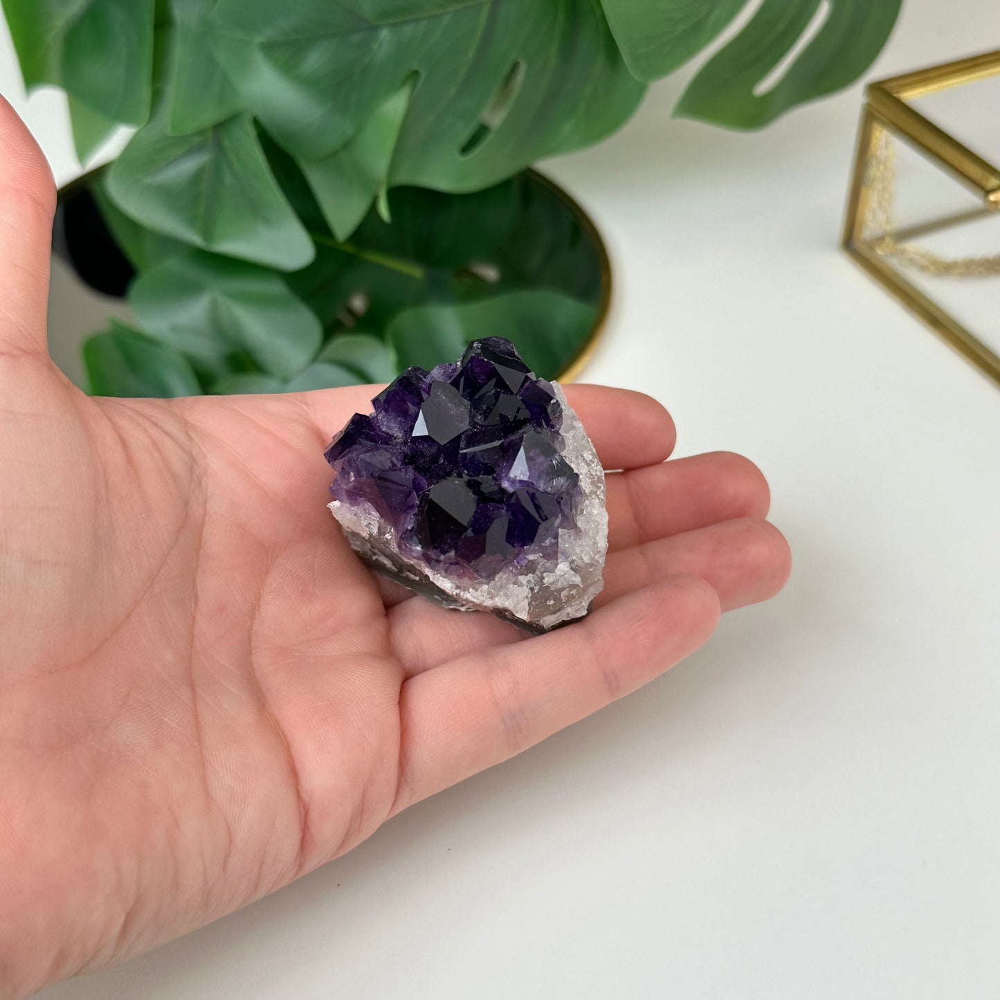 Ametista drūza (Ametists, Augsta kvalitāte, Urugvaja, 95g.)