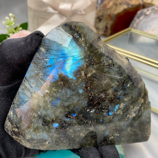 Labradorite (722g.)