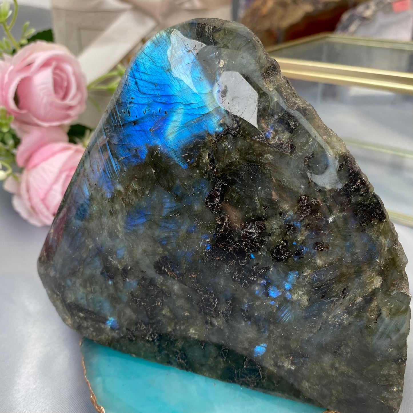 Labradorite (722g.)