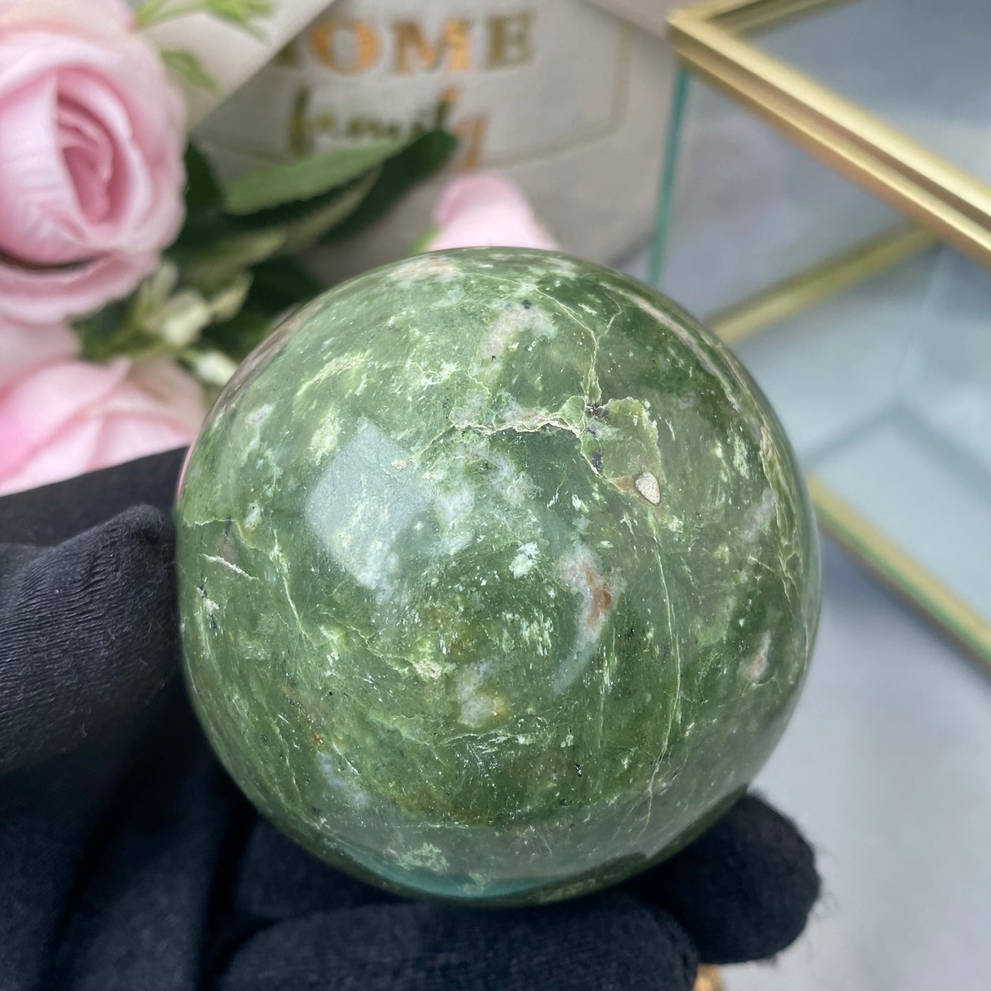 Chrysopal ball (Chrysopal - Green Opal, 301g., 5.7cm)