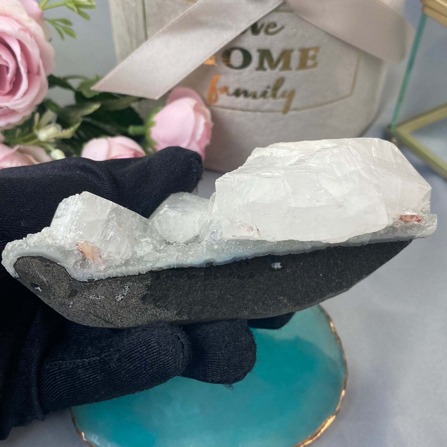 Apophyllite (308g.)