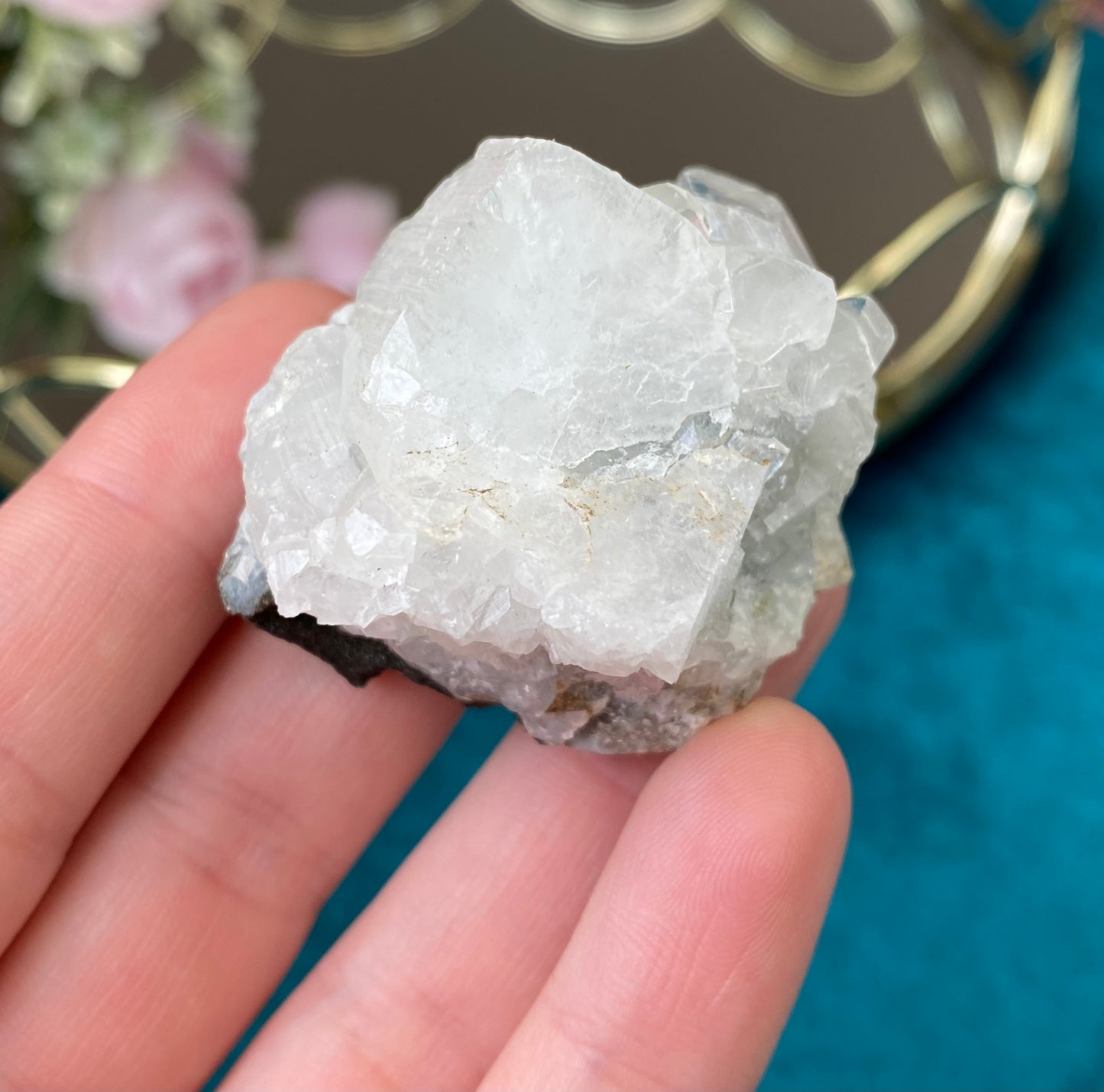 Natural raw Apophyllite druse 51g. (India)