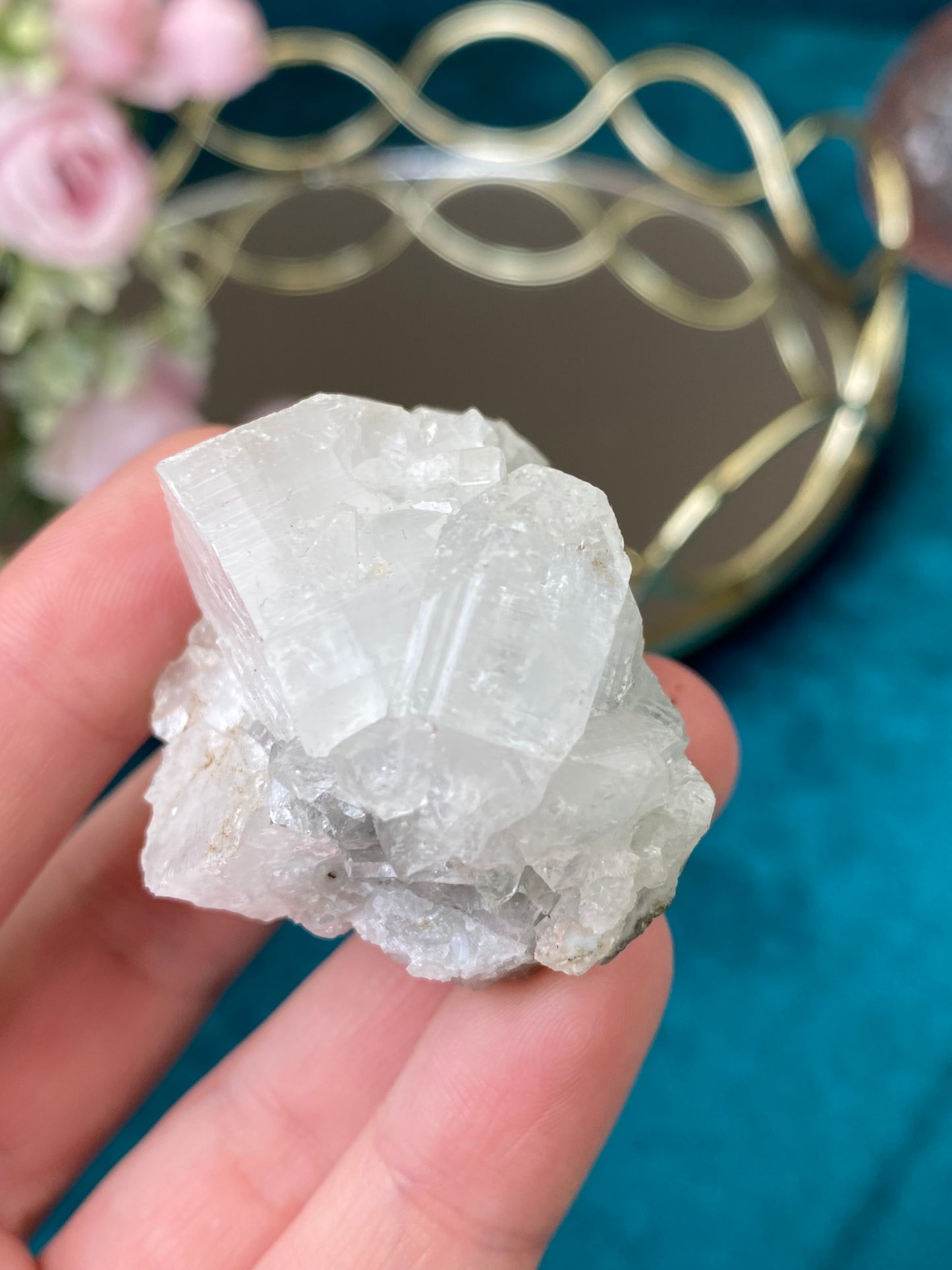Natural raw Apophyllite druse 51g. (India)