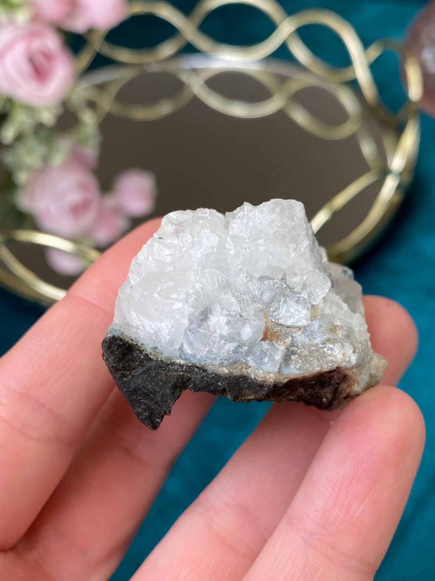 Natural raw Apophyllite druse 51g. (India)