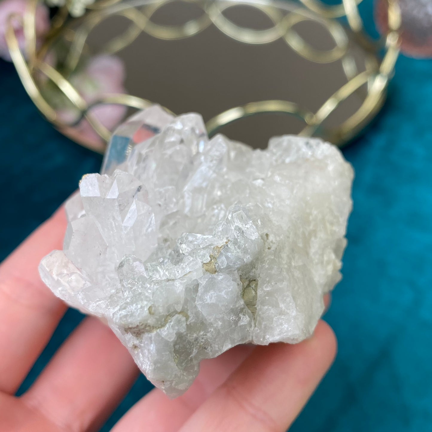 Natural raw Clear Quartz druse 240g.