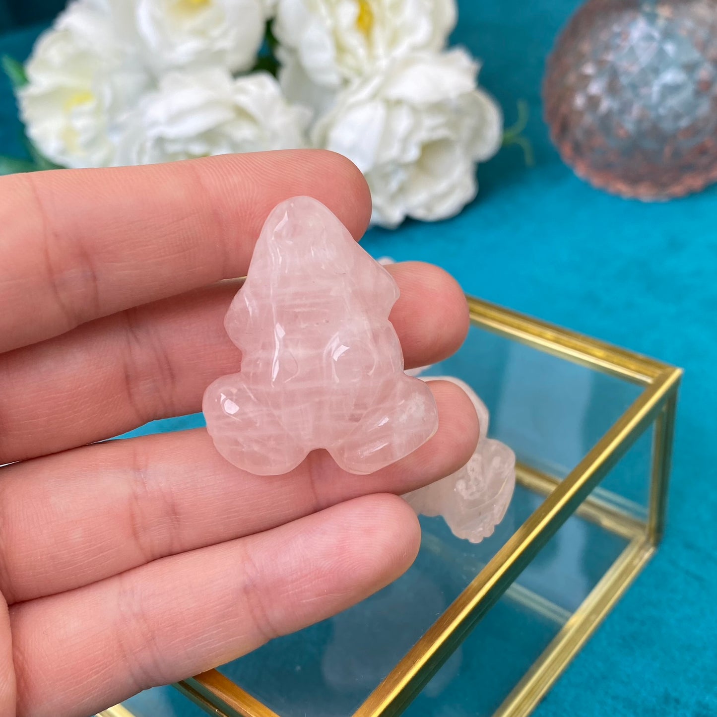 Rose Quartz frog for good luck, prosperity and transformation (1pc.)