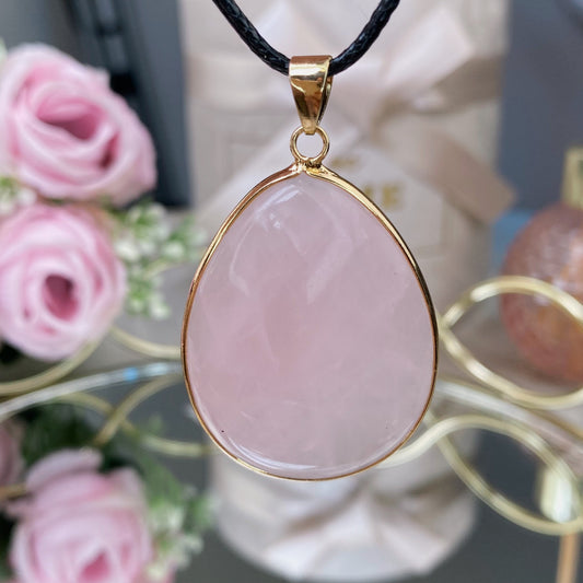 Rose Quartz pendant (Rose Quartz)