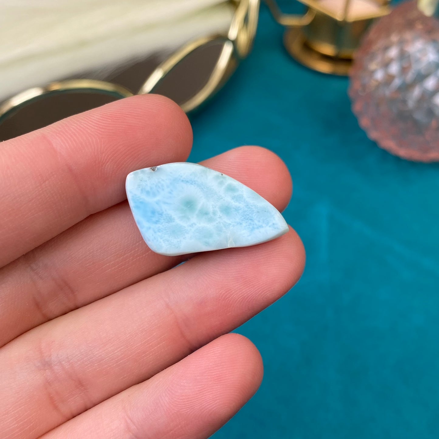 Natural polished Larimar 5,2g.