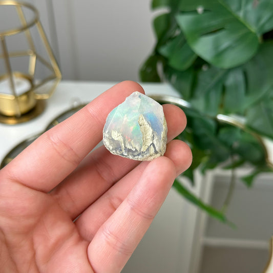 Neapstrādāts Opāls 12g. (Augsta kvalitāte, Etiopija)