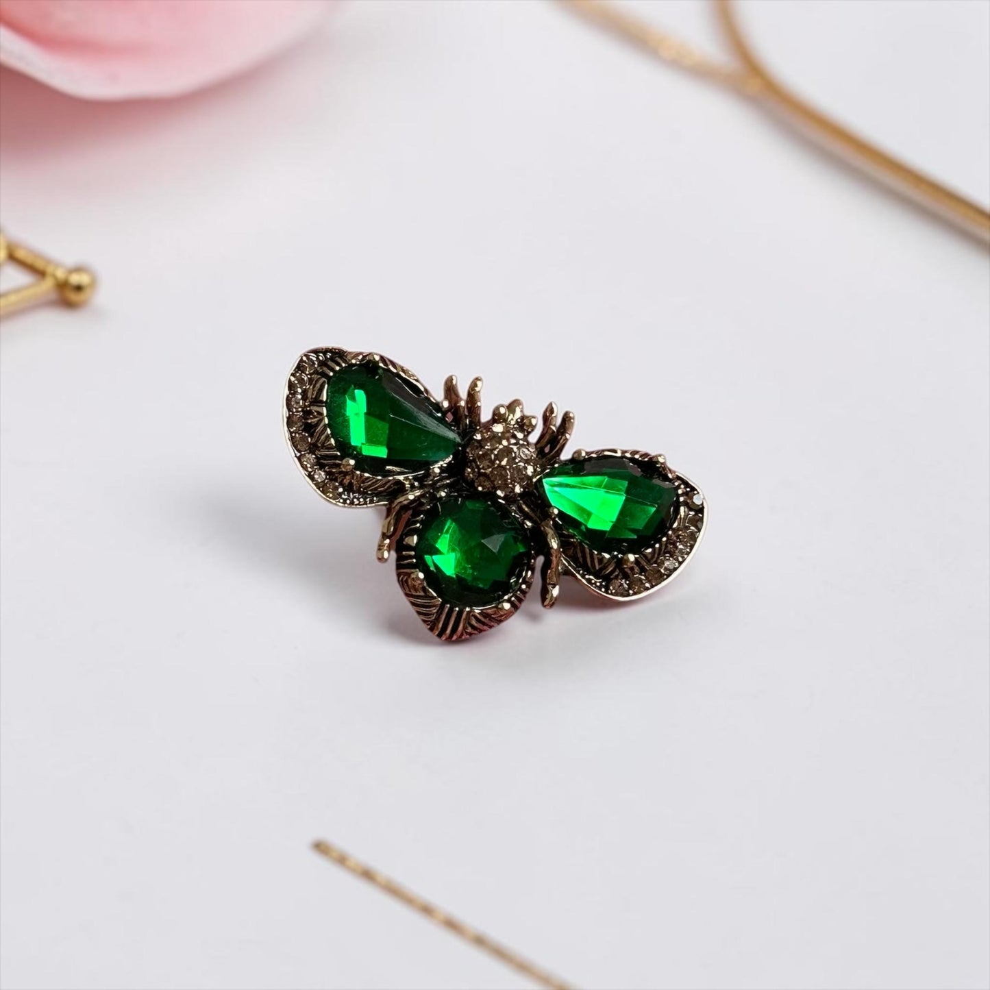 Piespraude Bitīte "Vintage Emerald"