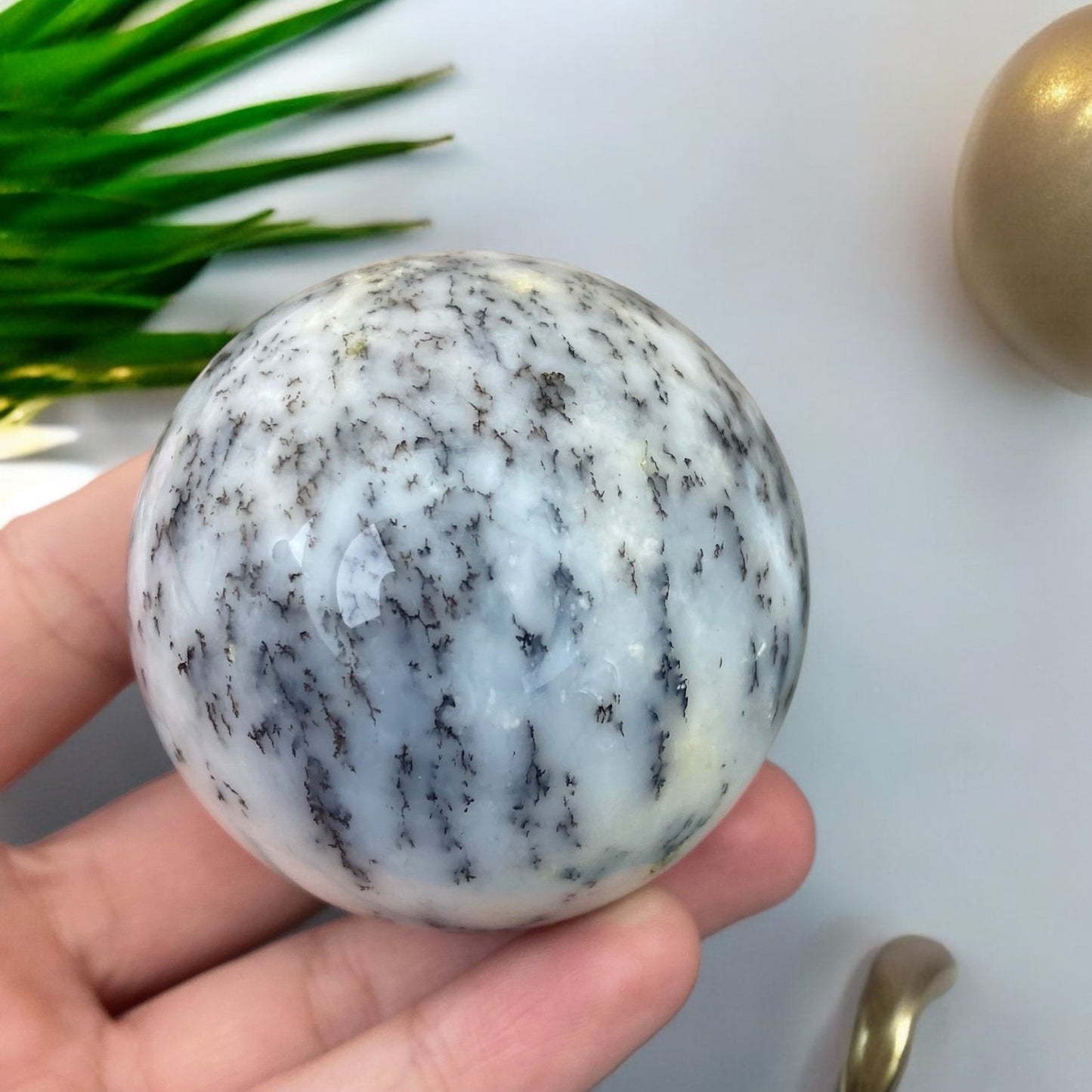 Opāla lode (Opāls 5,7 cm, 222 g.)