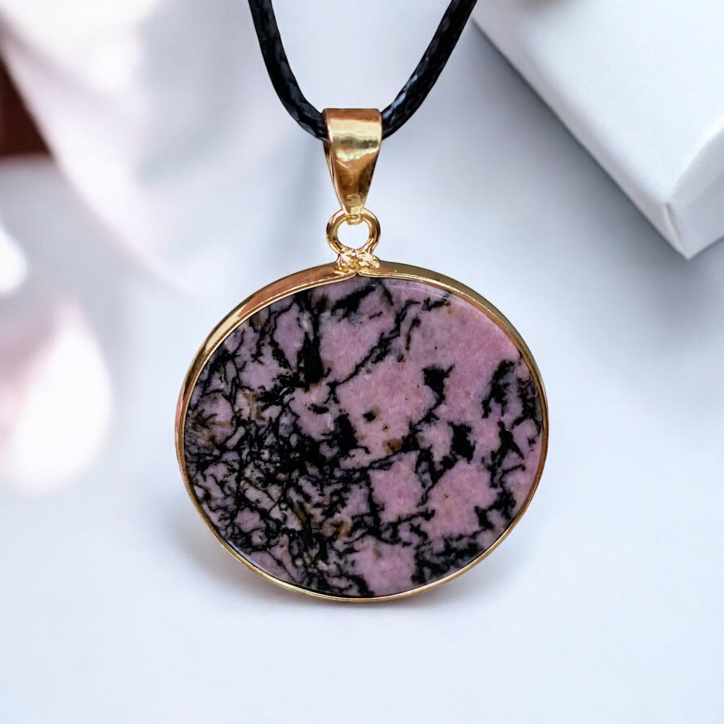 Rhodonite pendant (Rhodonite)
