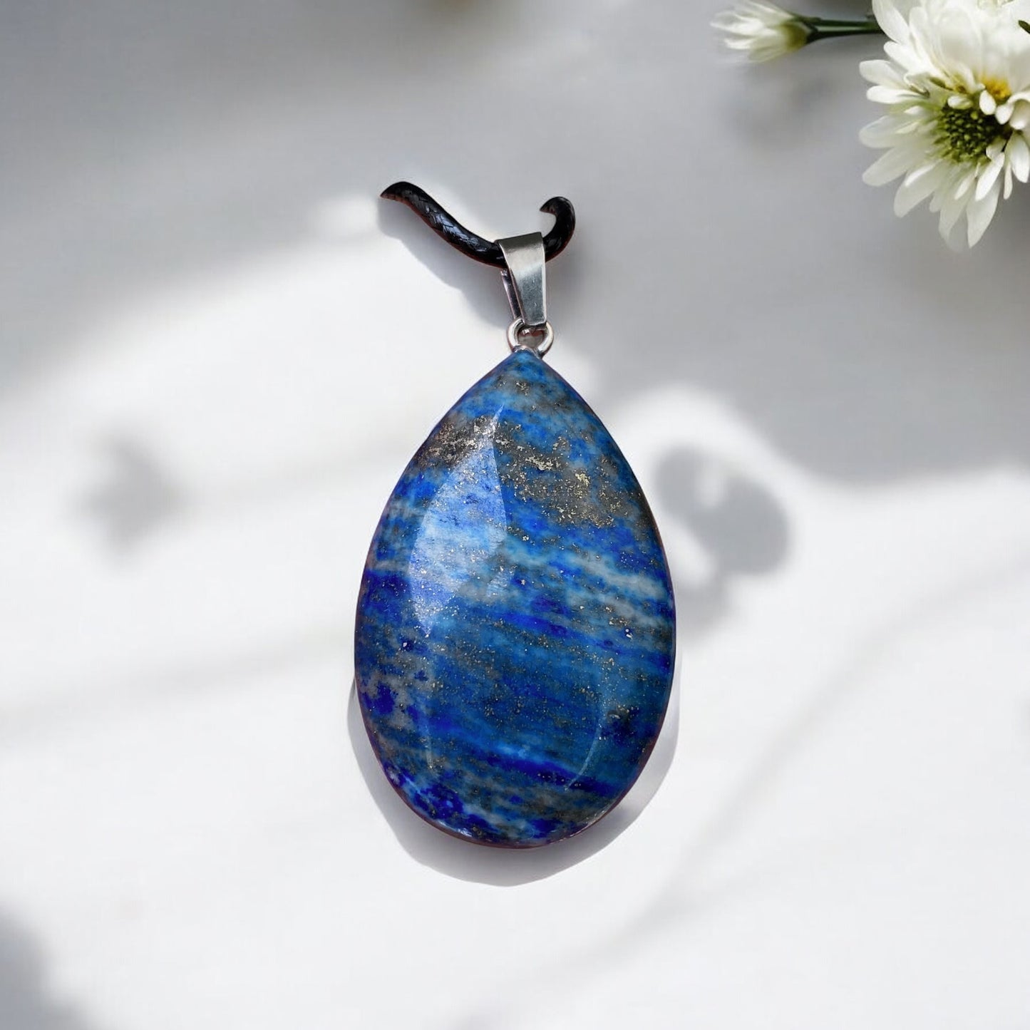 Lazurite pendant (Lazurite)