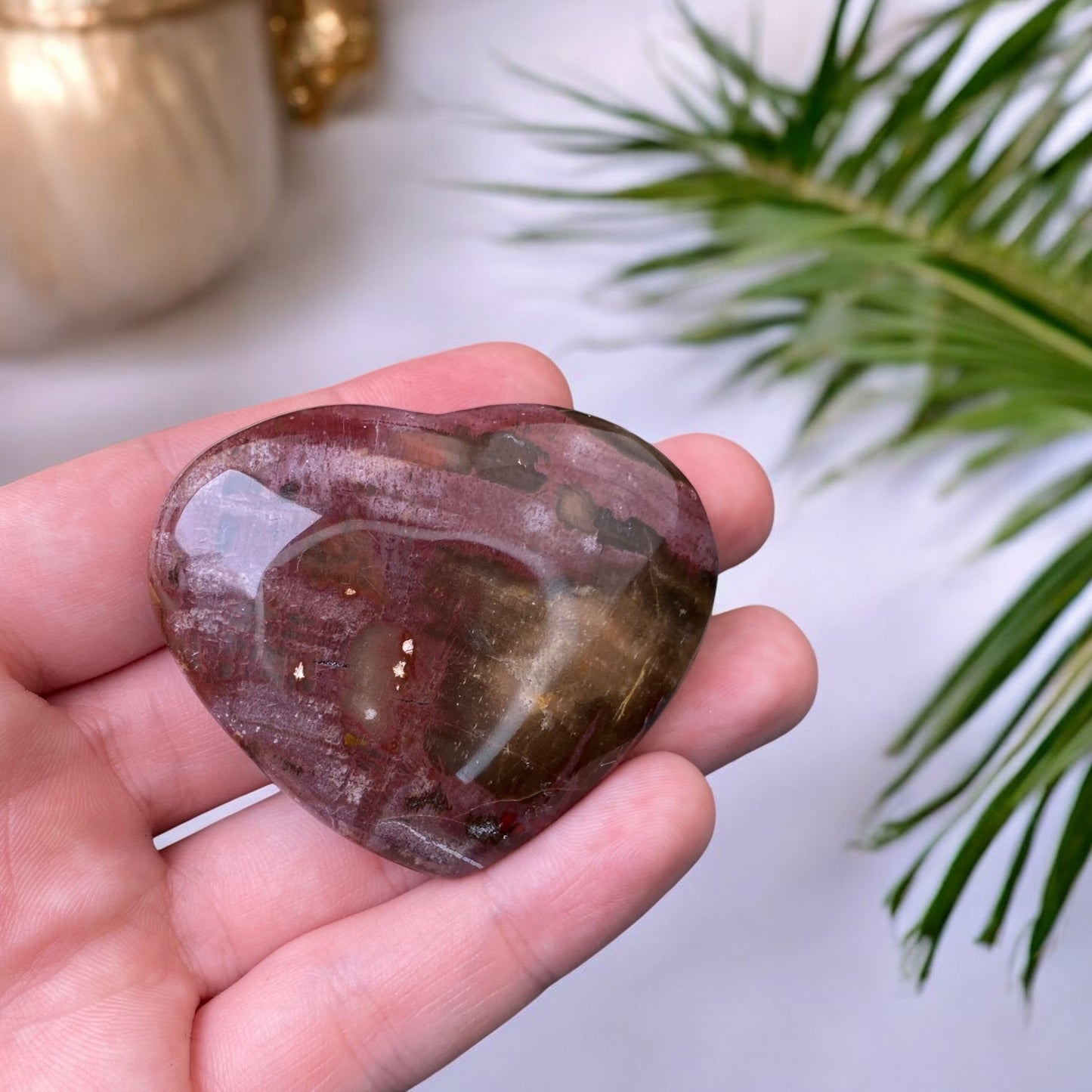 Pārakmeņota koka sirds 63g.