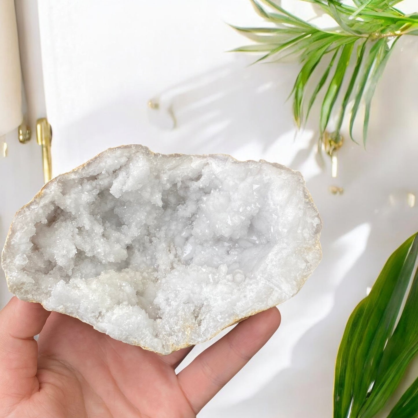 Baltā Kvarca žeoda 329g.