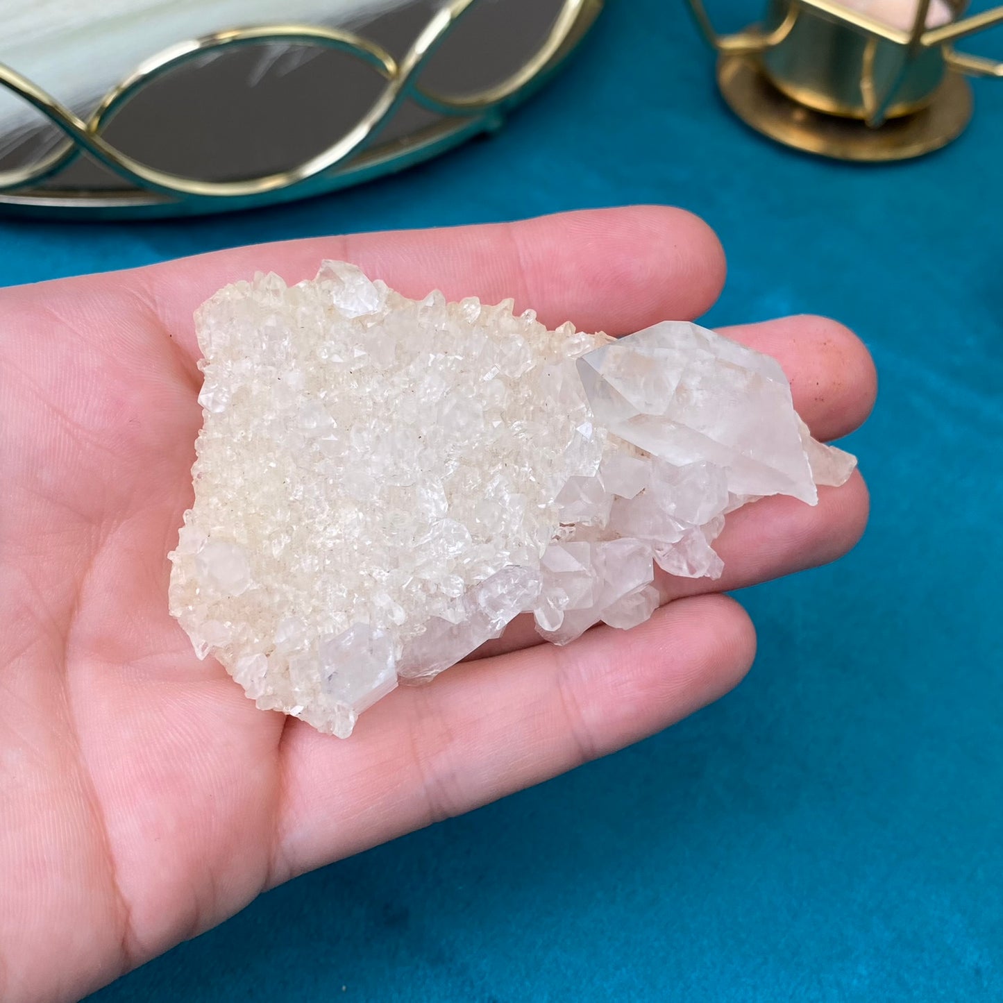 Natural raw Clear Quartz druse 55g.