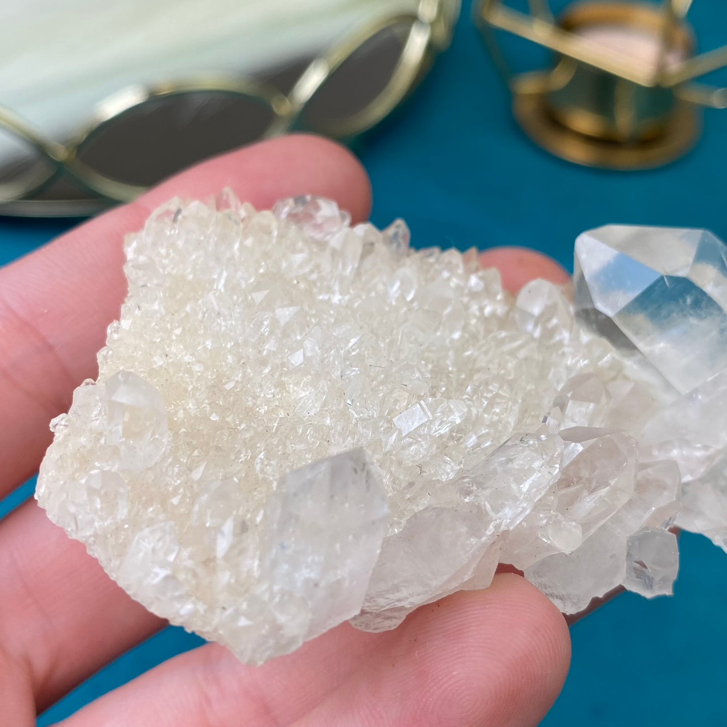 Natural raw Clear Quartz druse 55g.