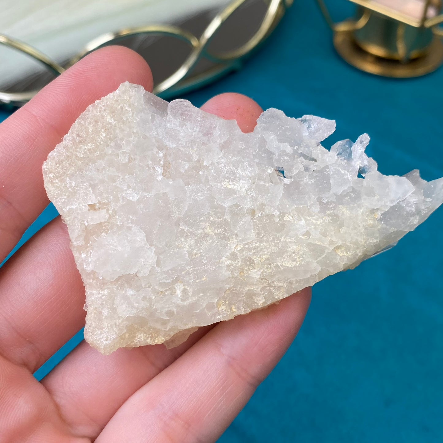 Natural raw Clear Quartz druse 55g.