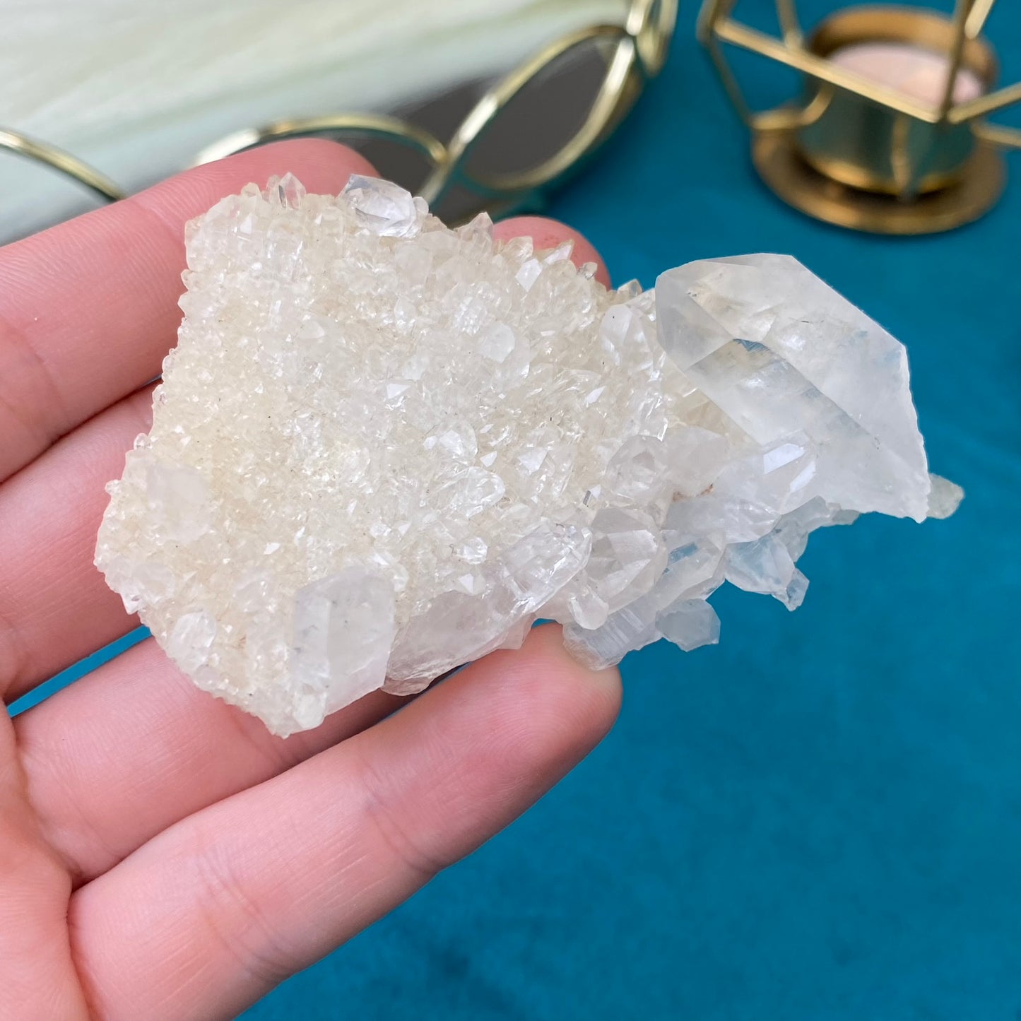 Natural raw Clear Quartz druse 55g.