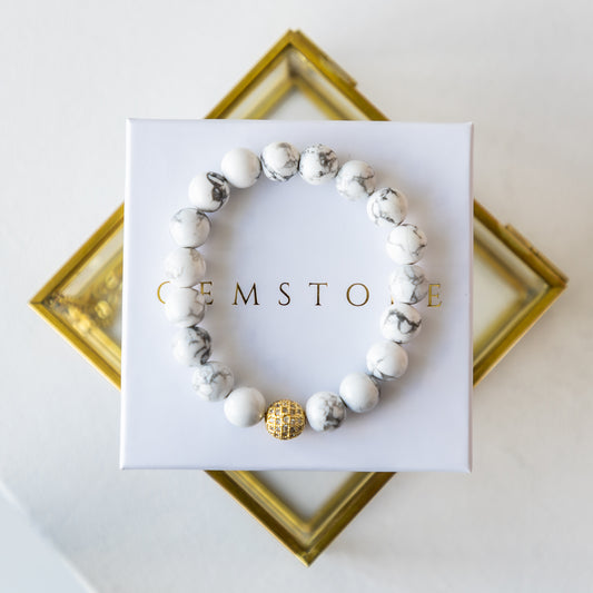 Howlite bracelet with decorative bead (Howlite,10mm.For peace, harmony and mind.)