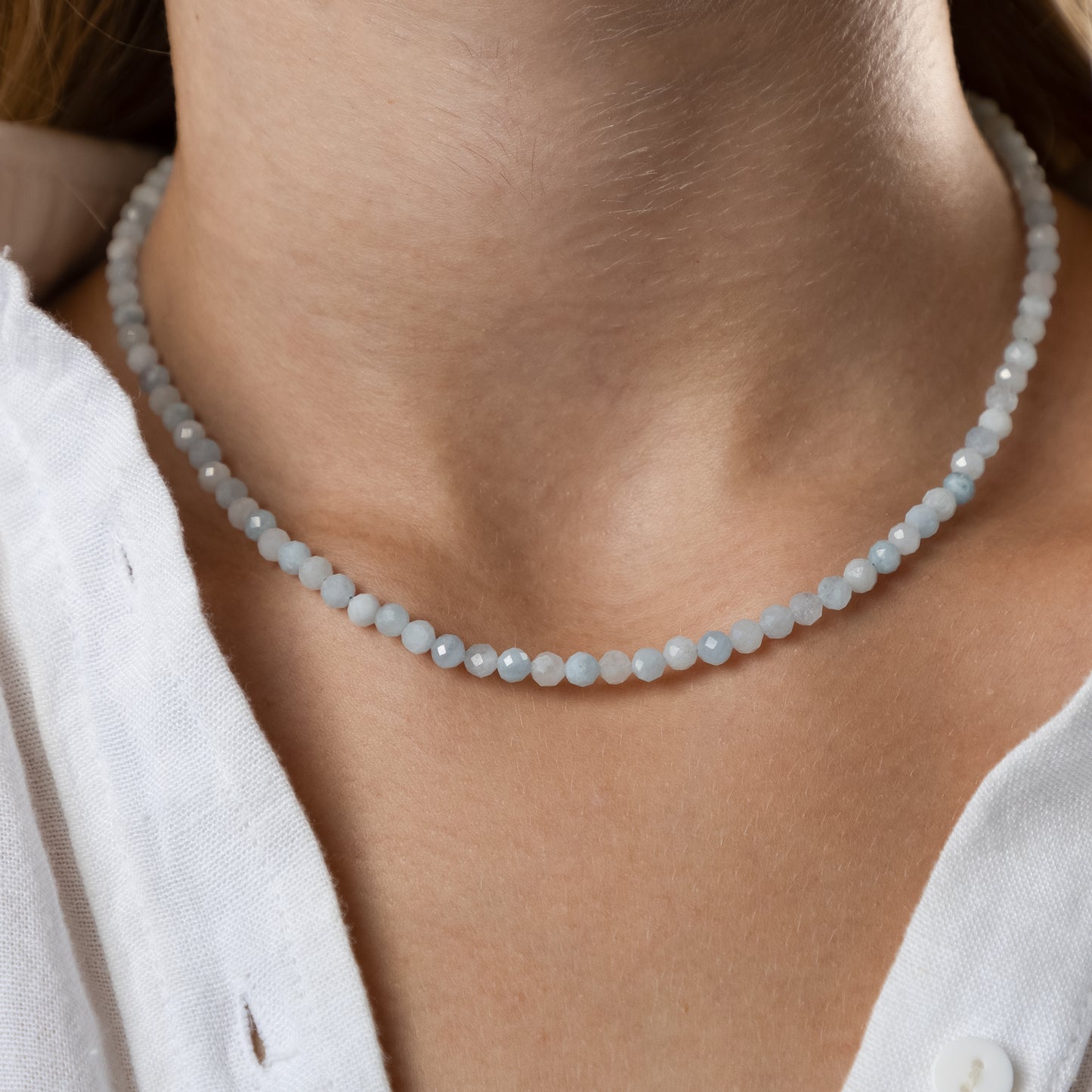 Aquamarine necklace (Aquamarine, polished shape, 5mm, 39cm,  Clasp Silver 925.)