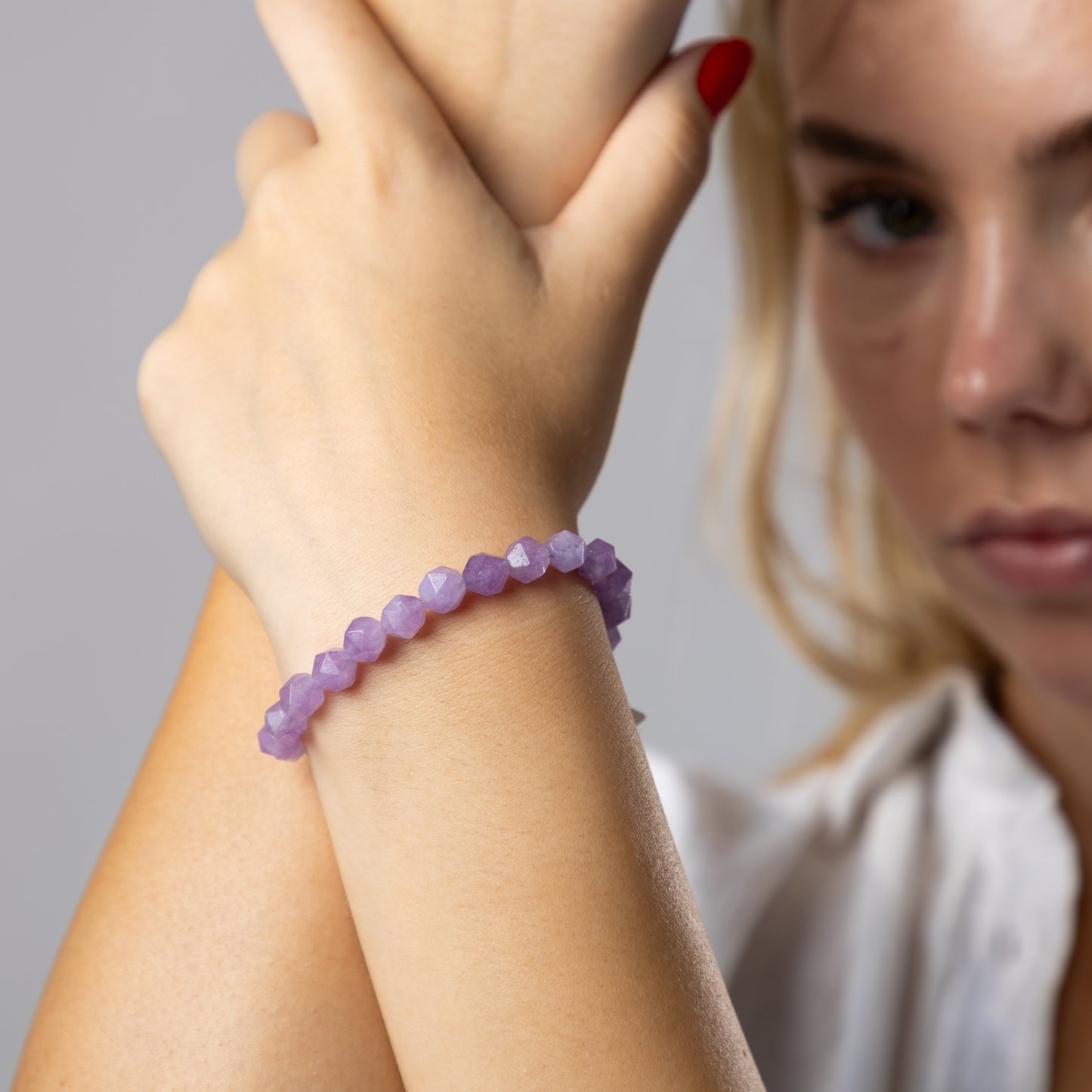 Lavander Amethyst bracelet (Amethyst, 8mm.For love, harmony and balance)