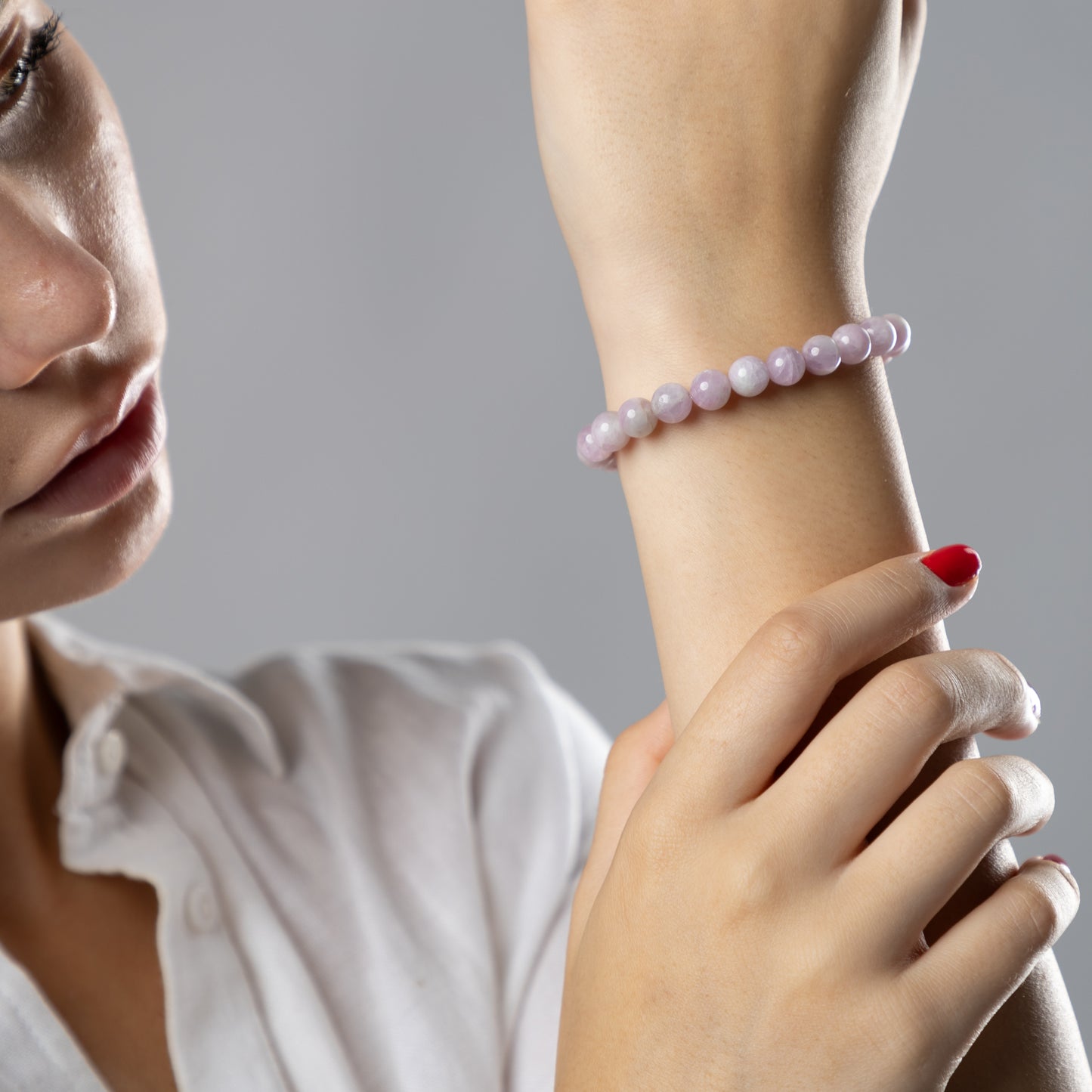 Kunzite bracelet (Kunzite, 8mm. For feminine energy, confidence and strength.)