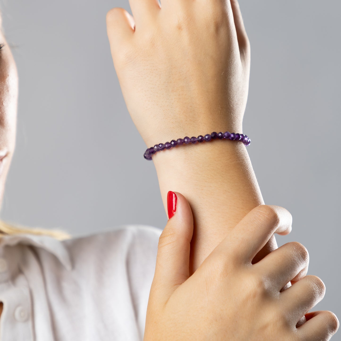 Amethyst bracelet (Amethyst,  polished shape, 4mm.For love, harmony and balance.)