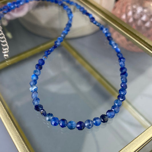 Kyanite necklace (Kyanite 4mm, polished shape, adjustable length: 41cm+chain 5cm)