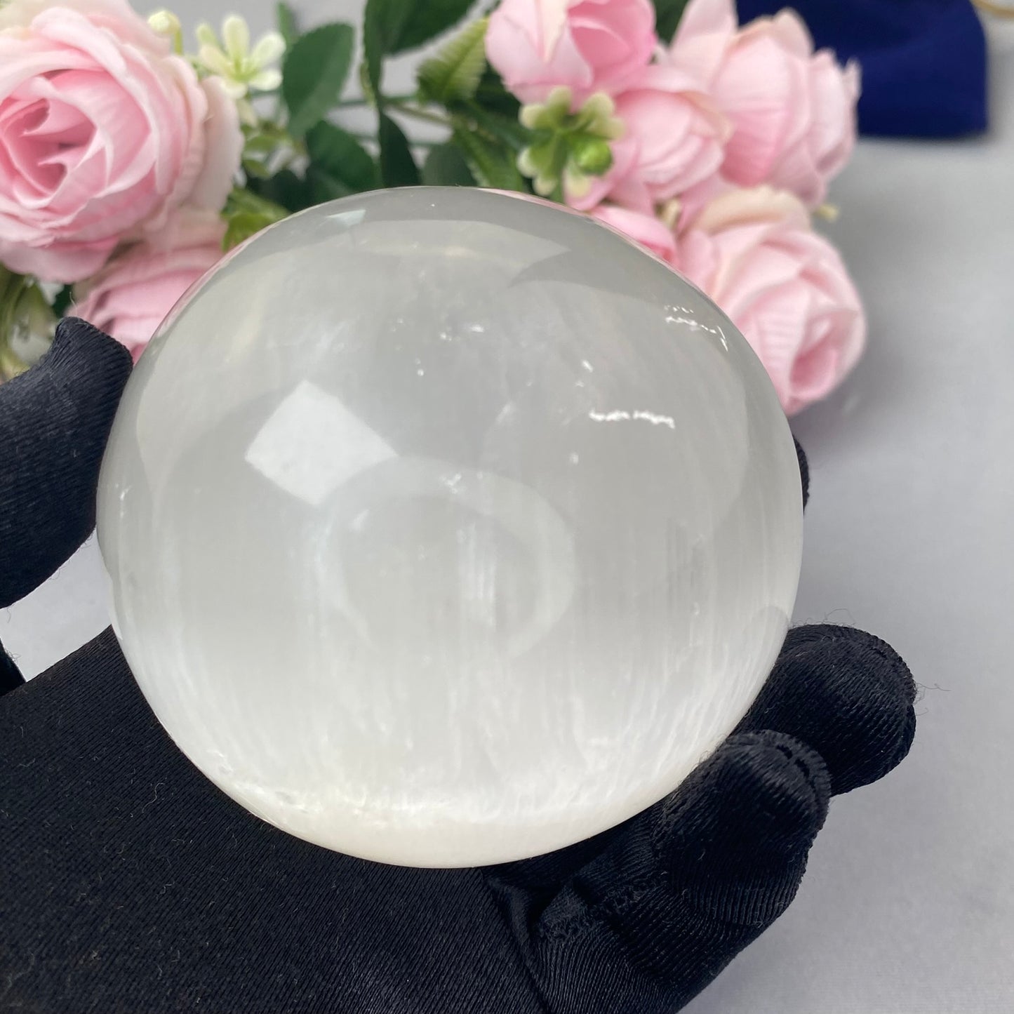 Selenite ball (Selenite M size 7cm., 561g)