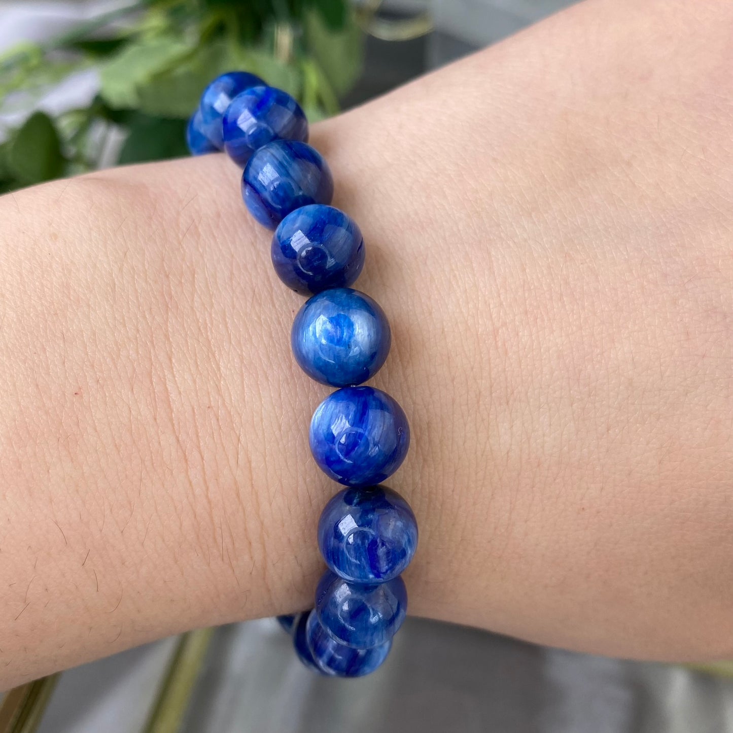 Kyanite bracelet (high quality, 10mm)