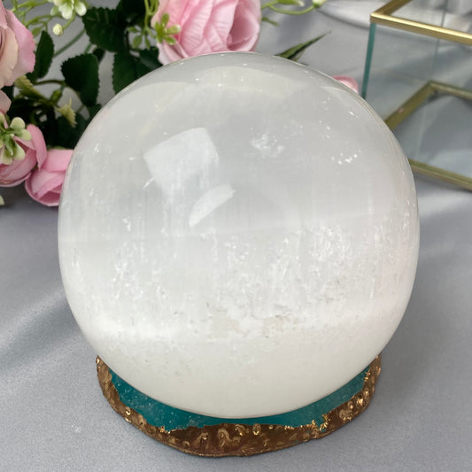 Selenite ball (Selenite XL size, 8 cm)