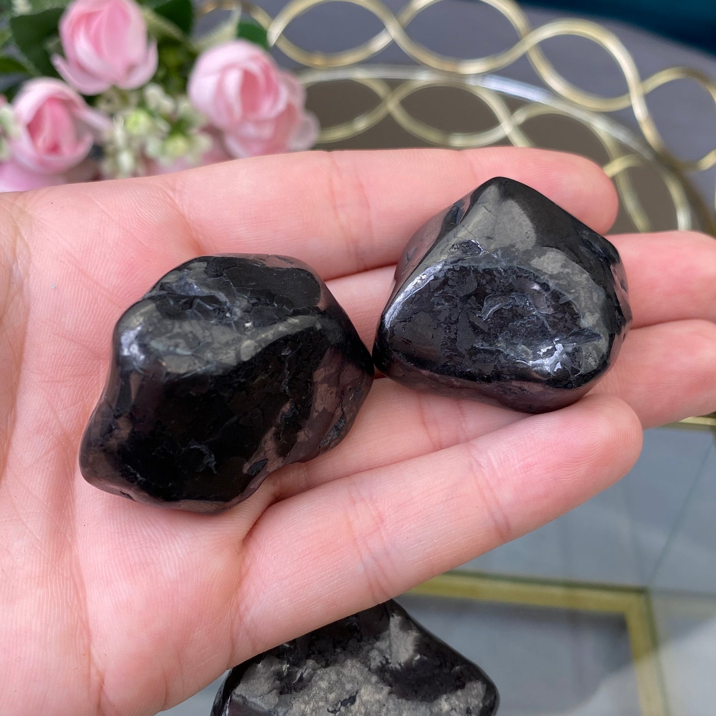 Natural polished Shungite (1pc.)