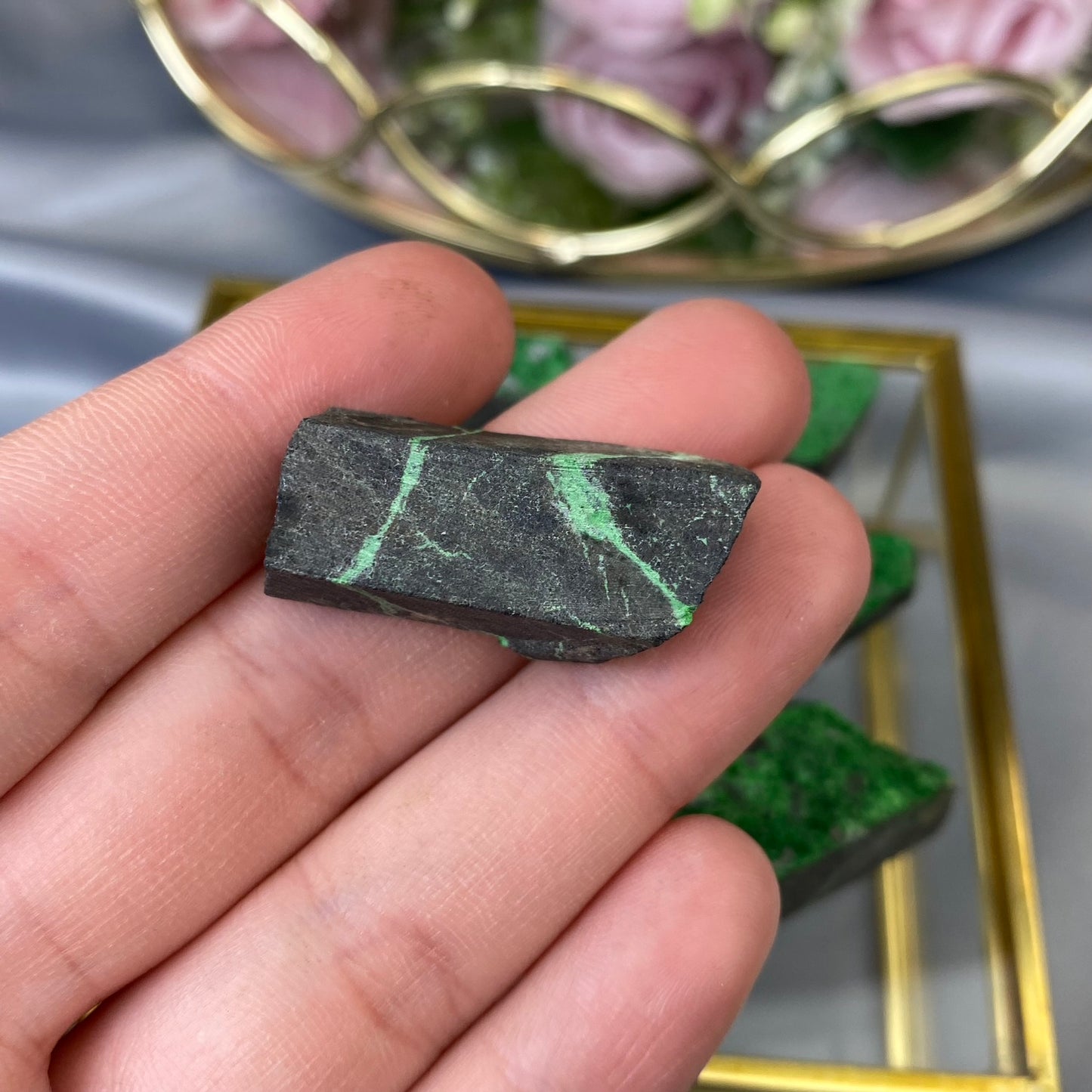 Natural raw Uvarovite (1pc.)