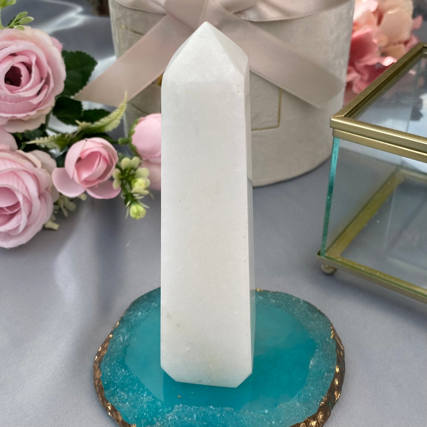 Calcite tower (Calcite 249g., 12.5x3.3cm)