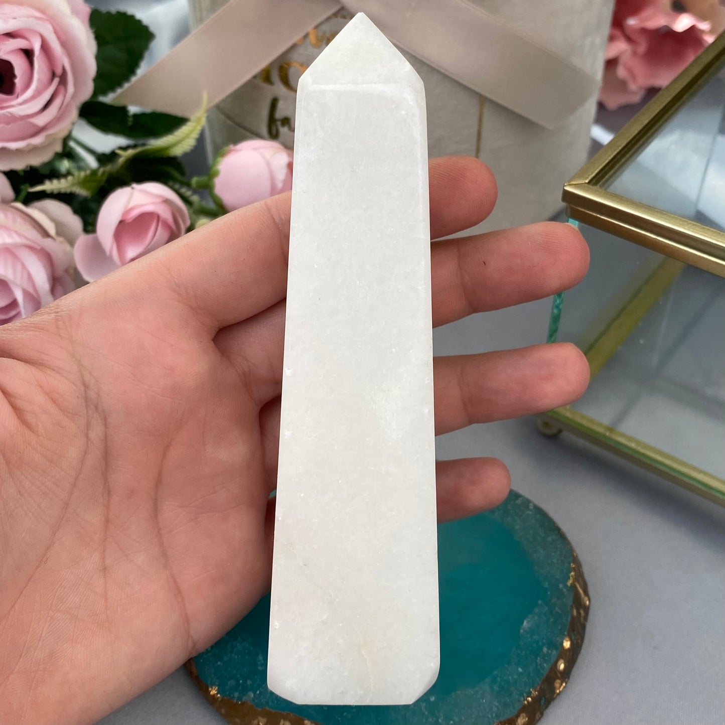 Calcite tower (Calcite 249g., 12.5x3.3cm)