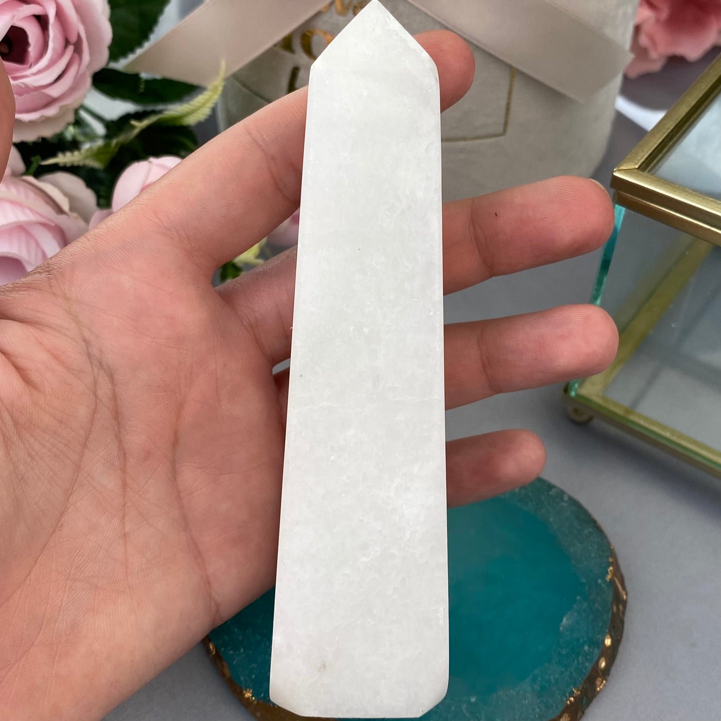 Calcite tower (Calcite 249g., 12.5x3.3cm)