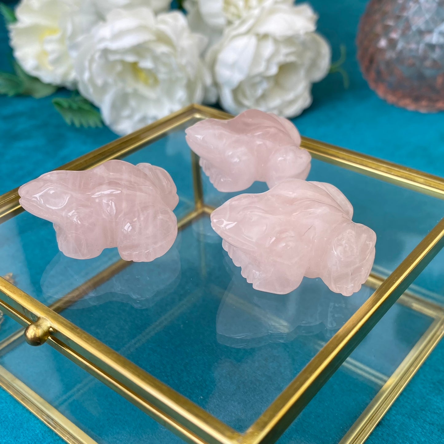 Rose Quartz frog for good luck, prosperity and transformation (1pc.)