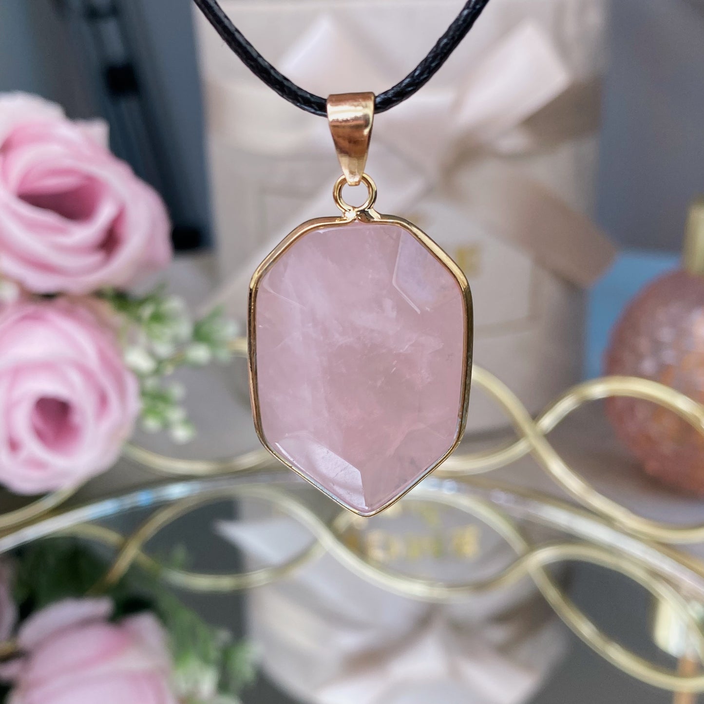 Rose Quartz pendant (Rose Quartz)