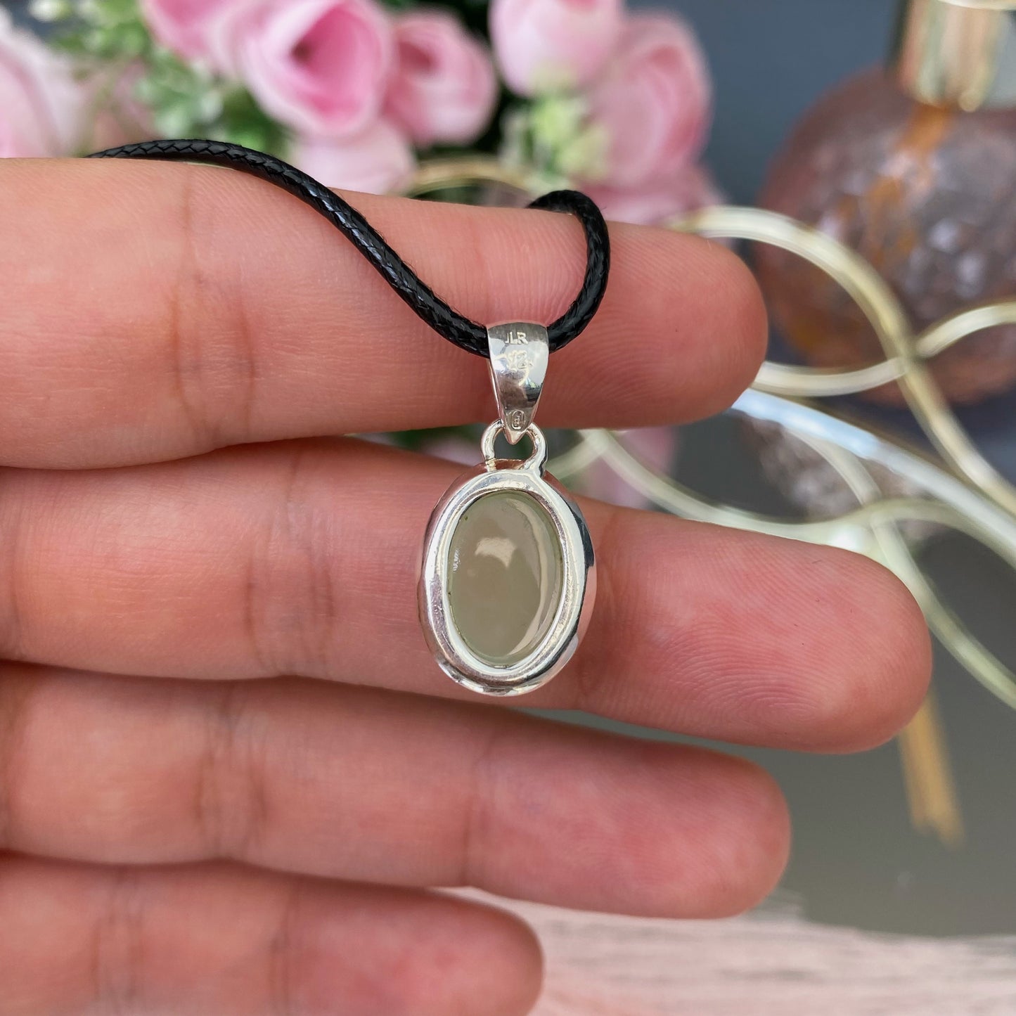 Prehnite silver 925 pendant