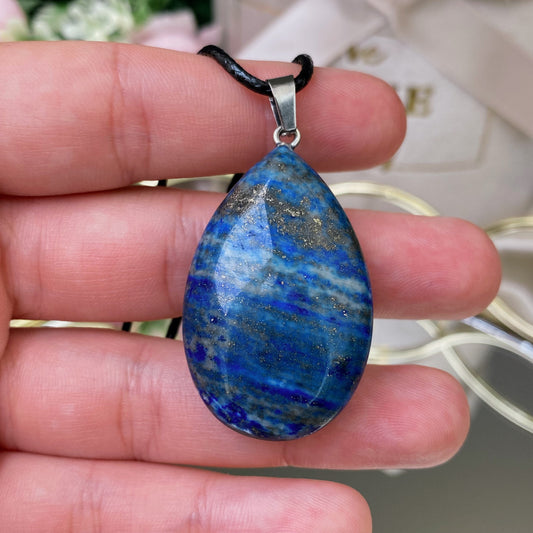 Lazurite pendant (Lazurite)