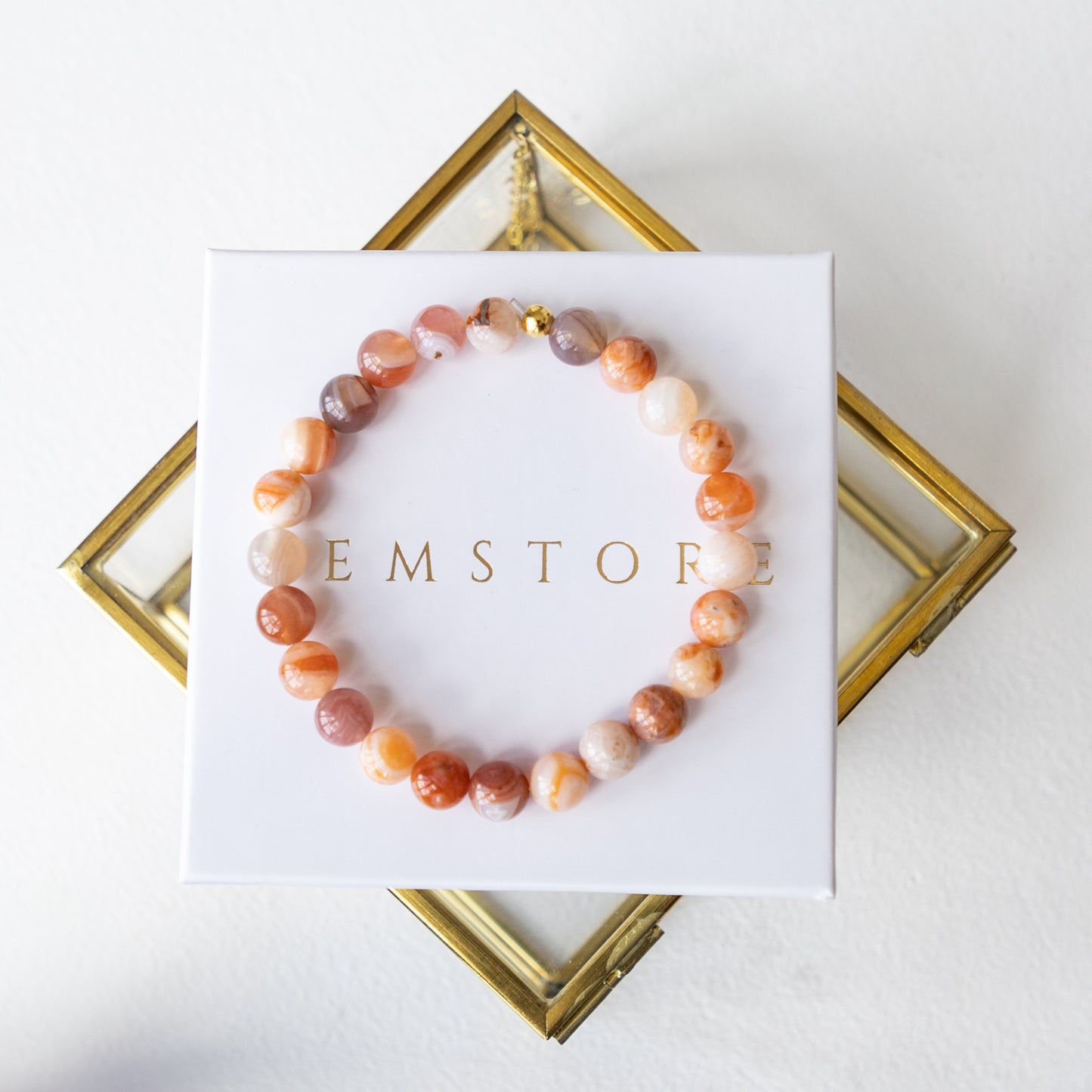 Agate bracelet (Agate, 8mm. For success, health and harmony.)