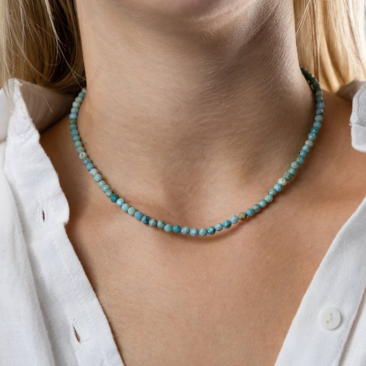 Turquoise necklace (Turquoise, polished shape, 4mm, 38cm,  Clasp Silver 925 gold plated.)